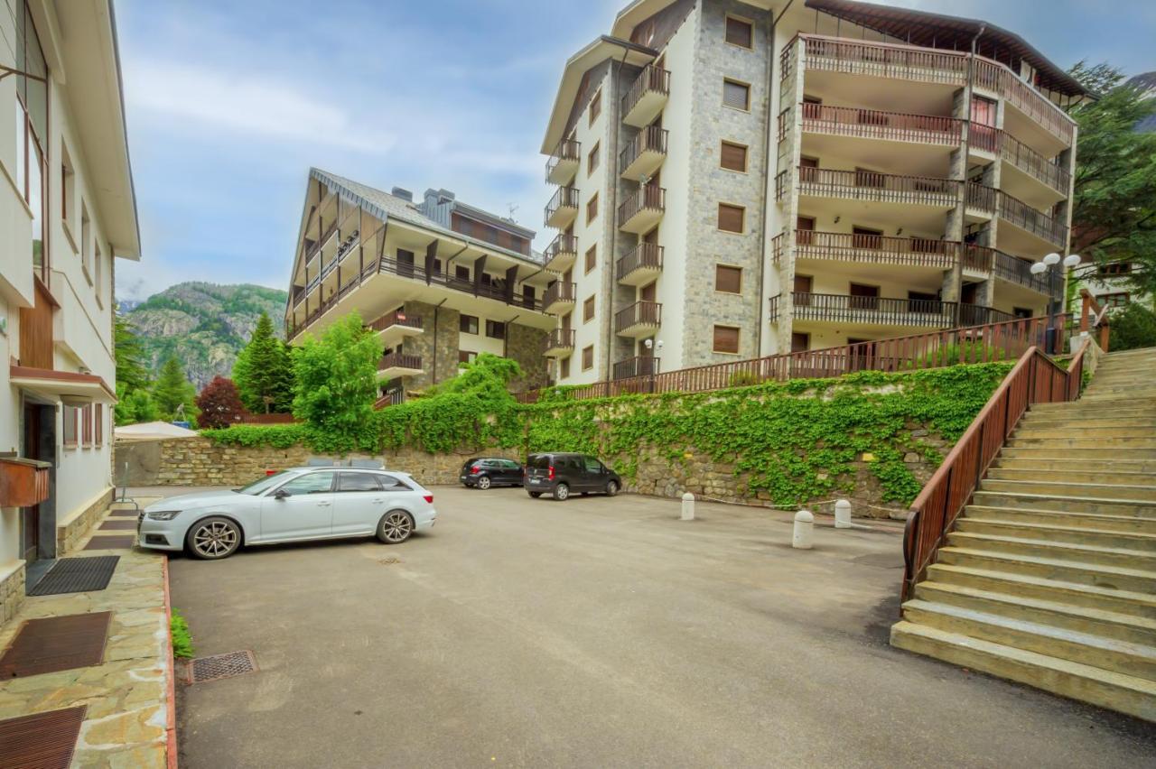 Appartamento Camille - Accogliente E Con Parcheggio - Cour 0078 Courmayeur Luaran gambar